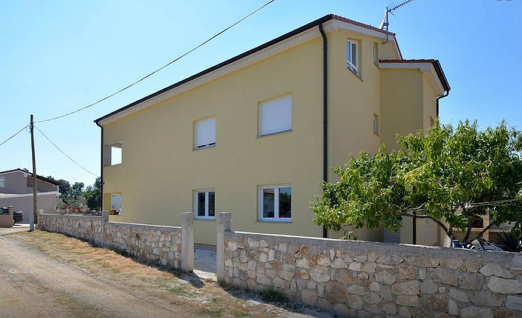 Apartment Una Pula Exterior photo